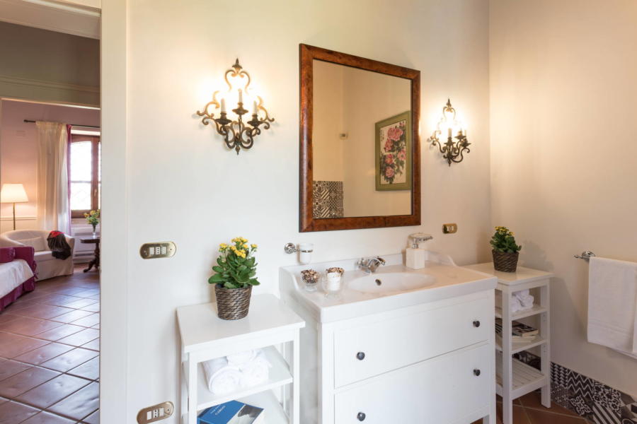 The bathroom in front of the single bedroom The bathroom in front of the single bedroom in Casale dell'Ulivo Syracuse Scent of Sicily