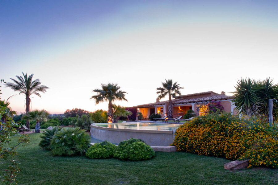 Villa with pool in Palermo or its surroundings