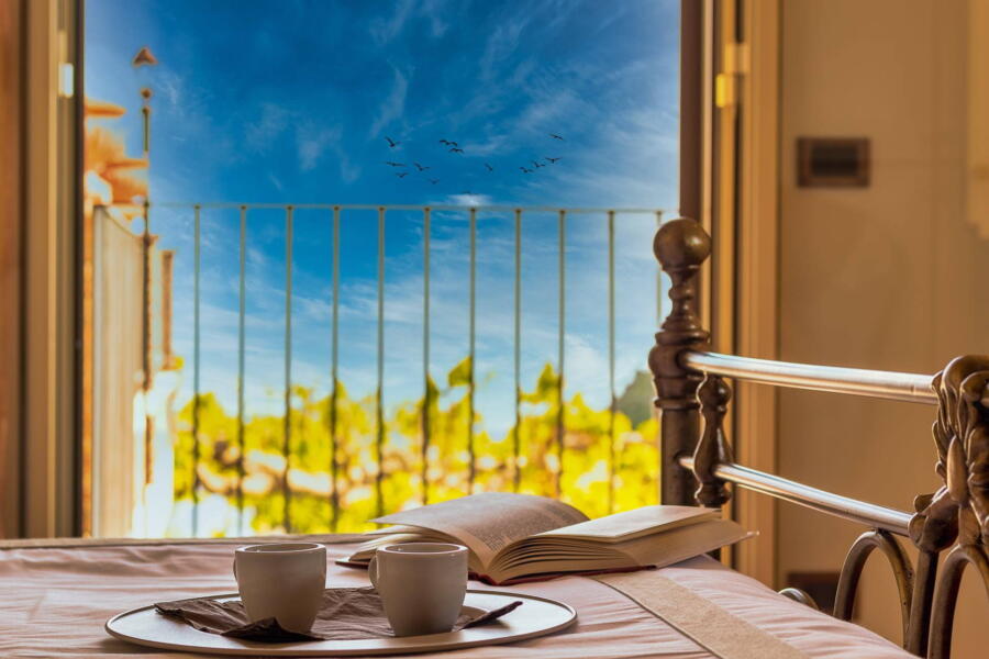 Villa-Terrace-taormina-ViewBedroom-ScentOfSicily