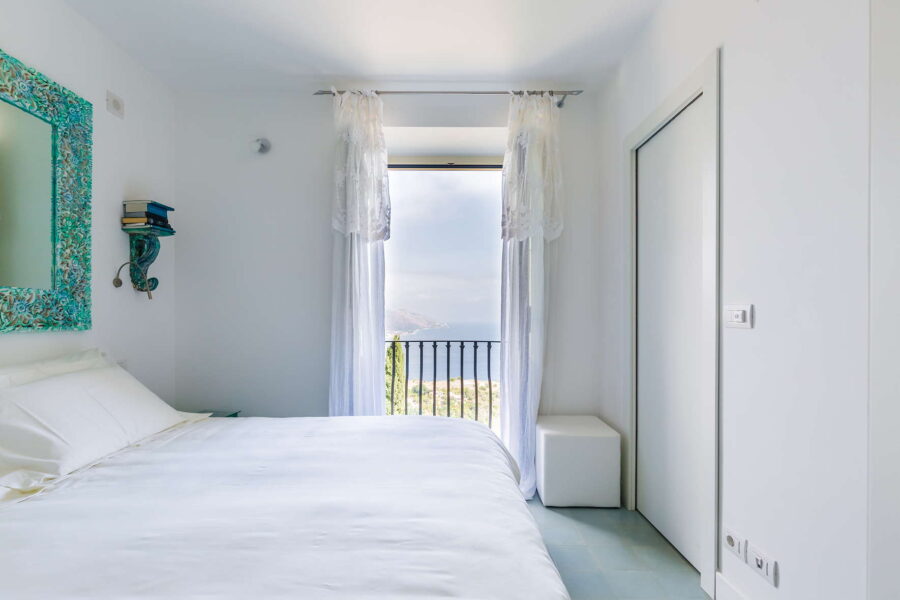 VillaArte_Taormina_Bedroom2floorPanoramicView_ScentOfSicily
