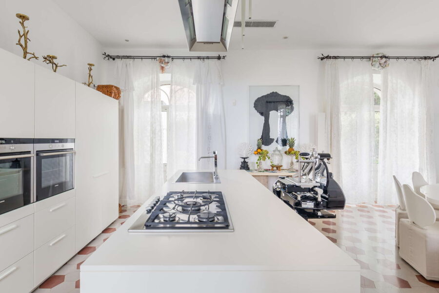 VillaArte_Taormina_KitchenArea_ScentOfSicily