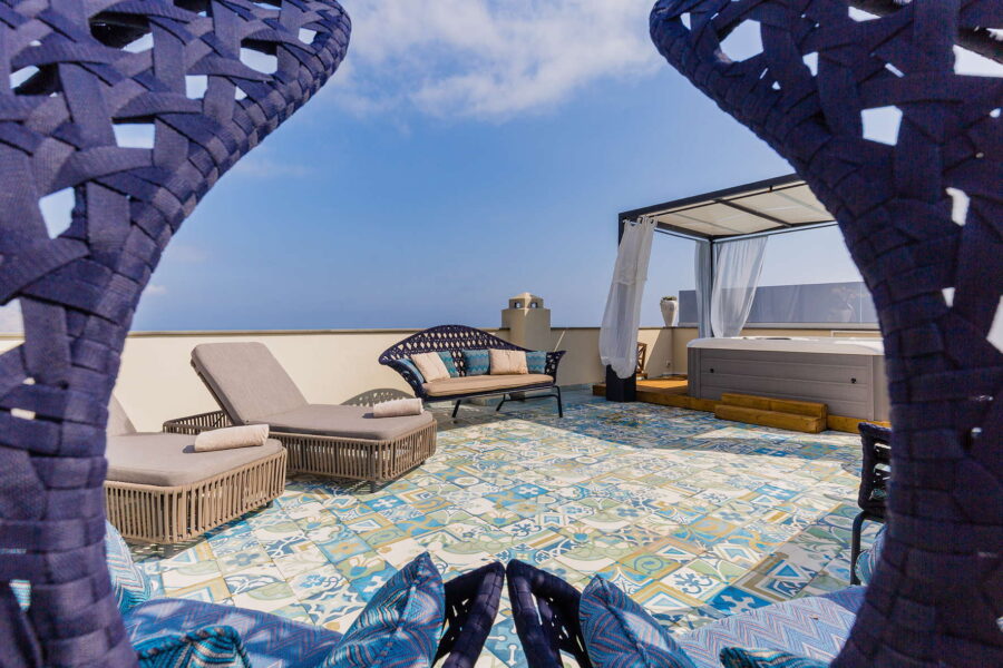 VillaArte_Taormina_RoofTopDetails_ScentOfSicily