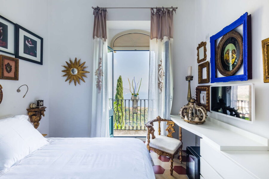 VillaArte_Taormina_bedroom1floorExteriorView_ScentOfSicily