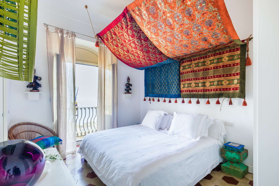 VillaArte_Taormina_bedroom1floorSideView_ScentOfSicily