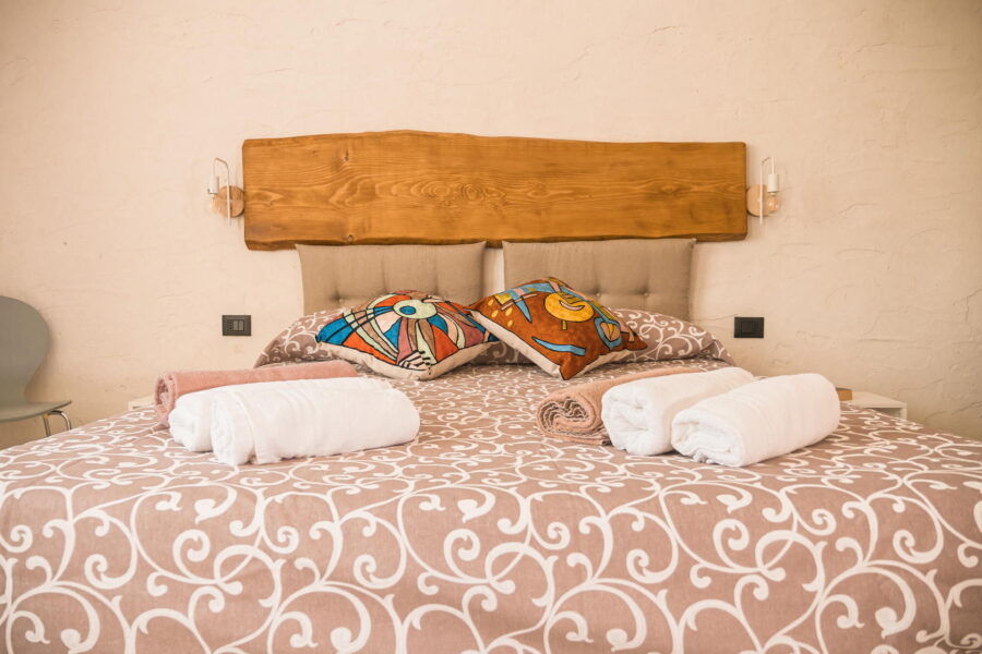 VillaVigneto_AlcamoMarina_BicicleBedroom_ScentOfSicily