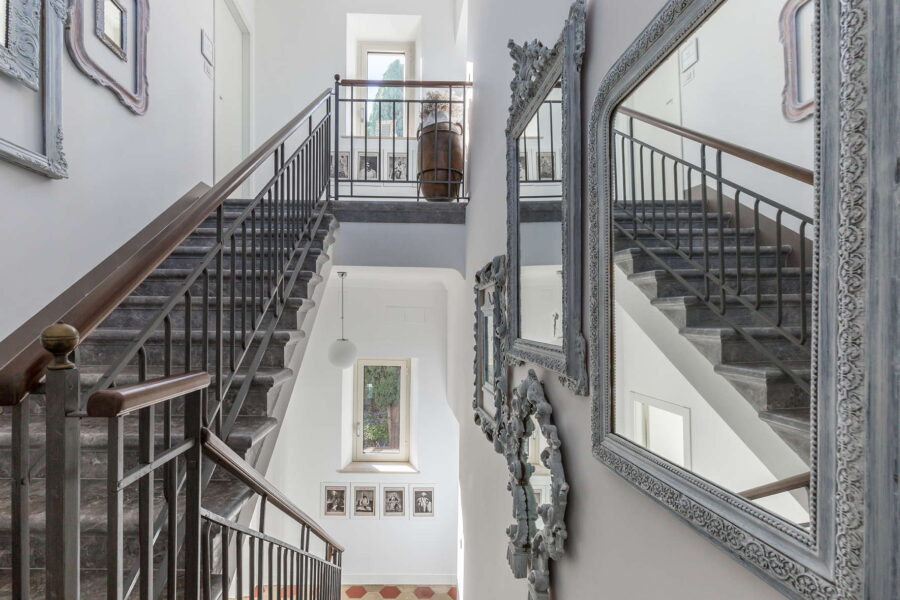 VillaArte_Taormina_Stairs_ScentOfSicily