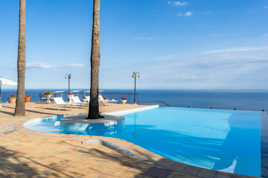 VillaLetojanni-TaorminaArea-PoolView-ScentOfSicily